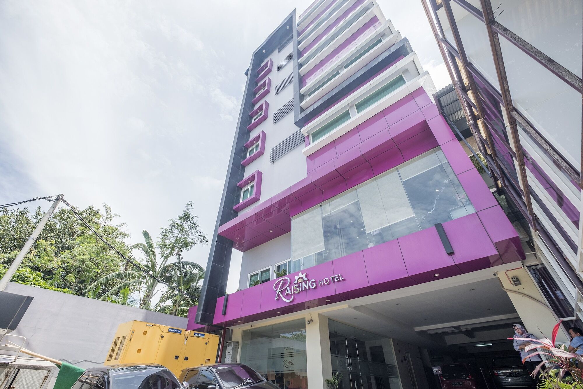 Vaccinated Staff - Capital O 454 Raising Hotel ماكاسار المظهر الخارجي الصورة